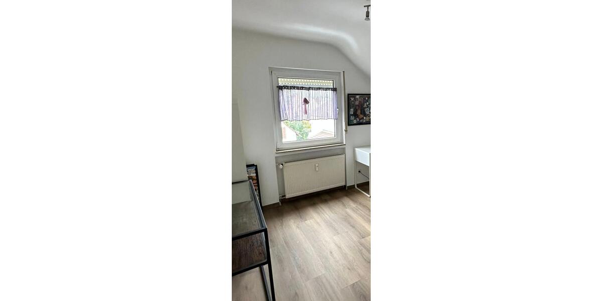 Dachgeschoßwohnung Dietzenbach - 3 Zimmer, 72 m&sup2;, 980&euro; | Angebot:25431427