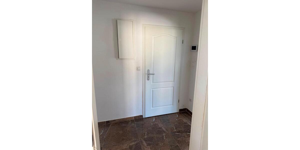 Etagenwohnung Frankfurt am Main Sachsenhausen Süd - 3 Zimmer, 100 m&sup2;, 1.700&euro; | Angebot:26096702