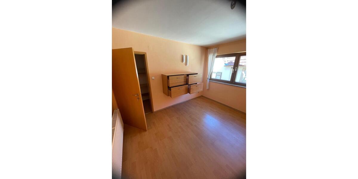 Etagenwohnung Münster (Hessen) - 2.5 Zimmer, 96 m&sup2;, 940&euro; | Angebot:26413128