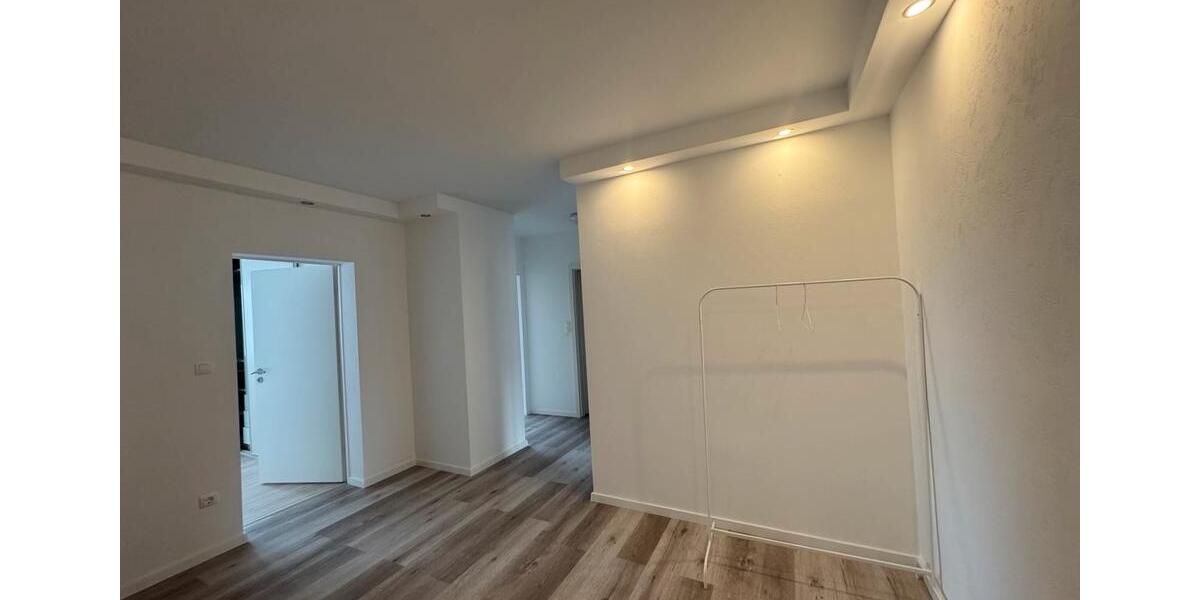 Etagenwohnung Frankfurt am Main Bornheim - 4 Zimmer, 110 m&sup2;, 2.600&euro; | Angebot:24899283