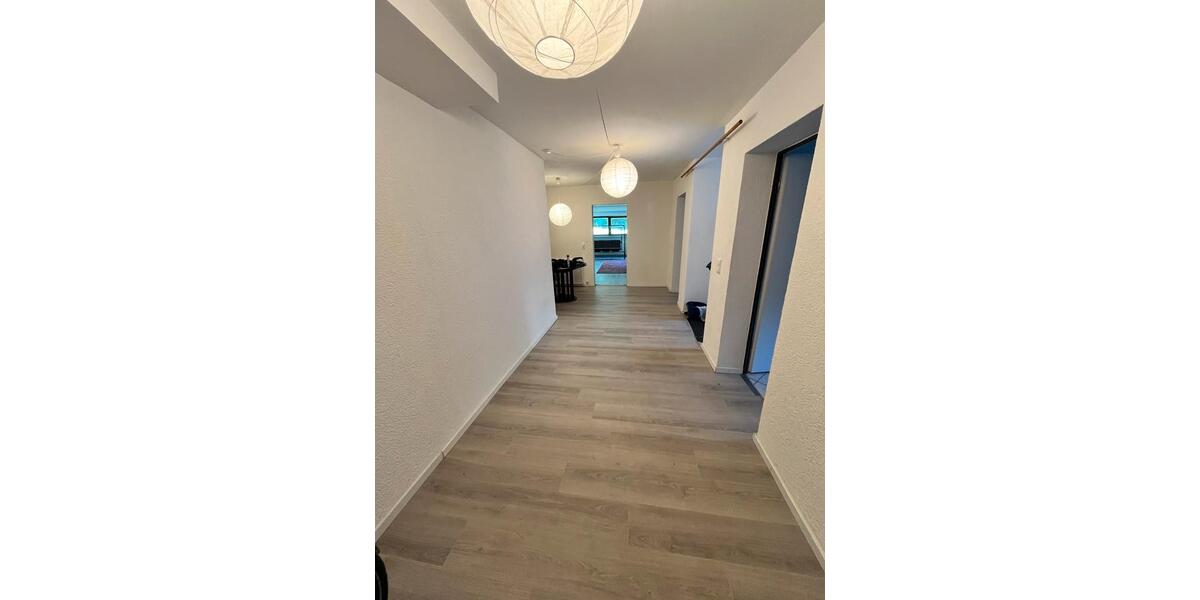 Bungalow Niddatal - 9 Zimmer, 292 m&sup2;, 649.000&euro; | Angebot:26597873
