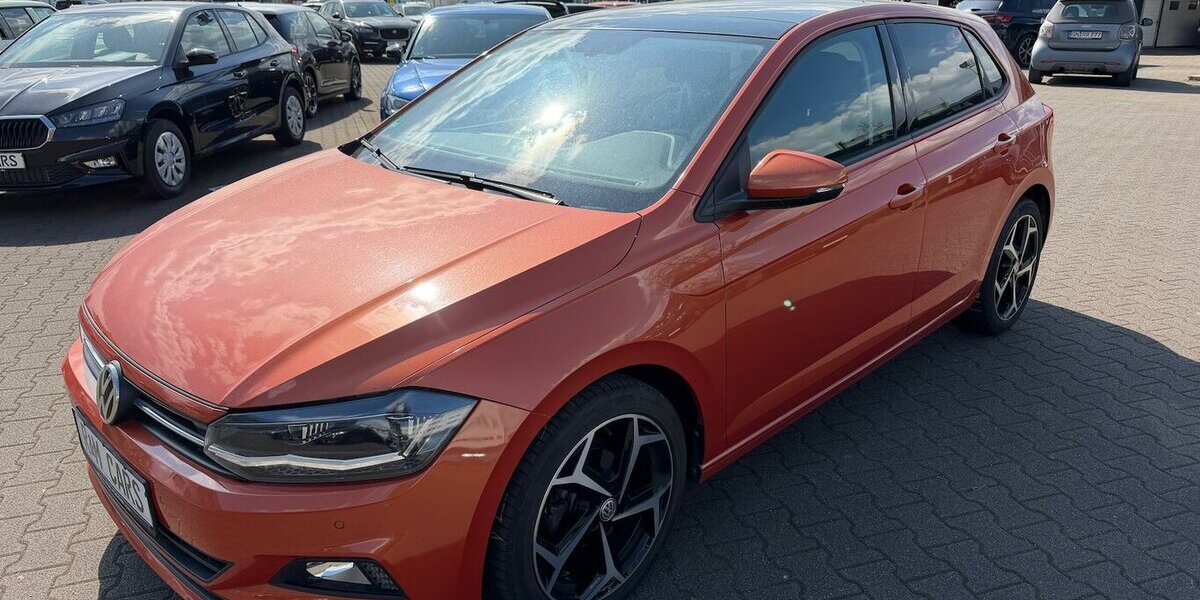 VW Polo 1.0 TSI Comfortline/LED/Panorama/SportSelectF 85.014 km 12.499 &euro; Frankfurt 60386