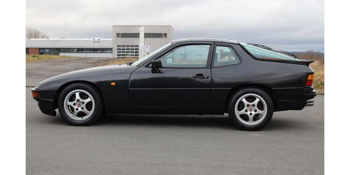 Porsche 924 122.000 km 8.800 &euro; Frankfurt 60311