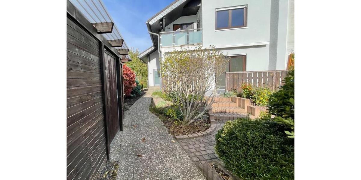 Attraktive Doppelhaushälfte zu verkaufen 4.5 zimmer