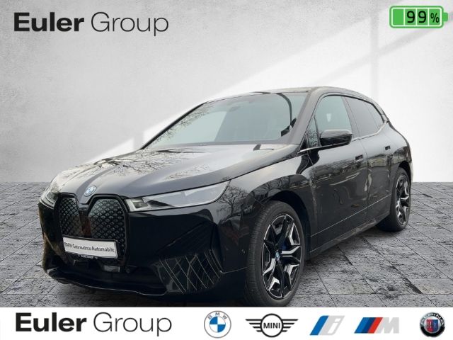 BMW iX 17.083 km 50.977 &euro; Frankfurt 60314
