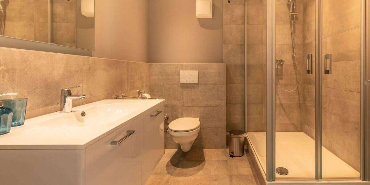 Etagenwohnung Frankfurt am Main Bahnhofsviertel - 2 Zimmer, 55 m&sup2;, 1.695&euro; | Angebot:24025853