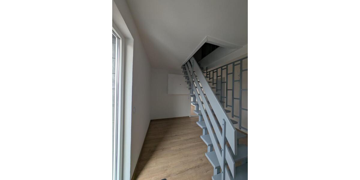 Erstbezug nach Sanierung: Helle 2,5-Zimmer-Wohnung 2.5 zimmer