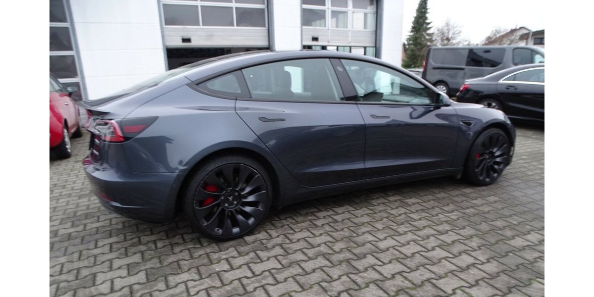 Tesla Model 3 Performance 38.031 km 31.490 &euro; Rodgau 63110