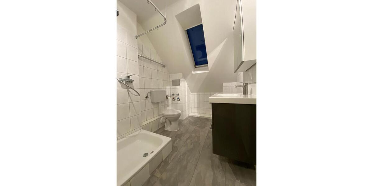 2 Zi, 43,7 m2 Küche, Bad, Lämmerspiel, privat 1.3 1.5. 2 zimmer