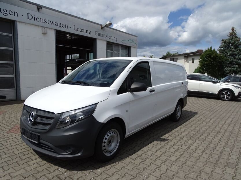 Mercedes-Benz Vito 122.453 km 20.890 € Rodgau 63110
