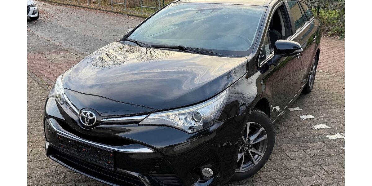 Toyota Avensis 146.100 km 10.999 &euro; Frankfurt am Main 65933