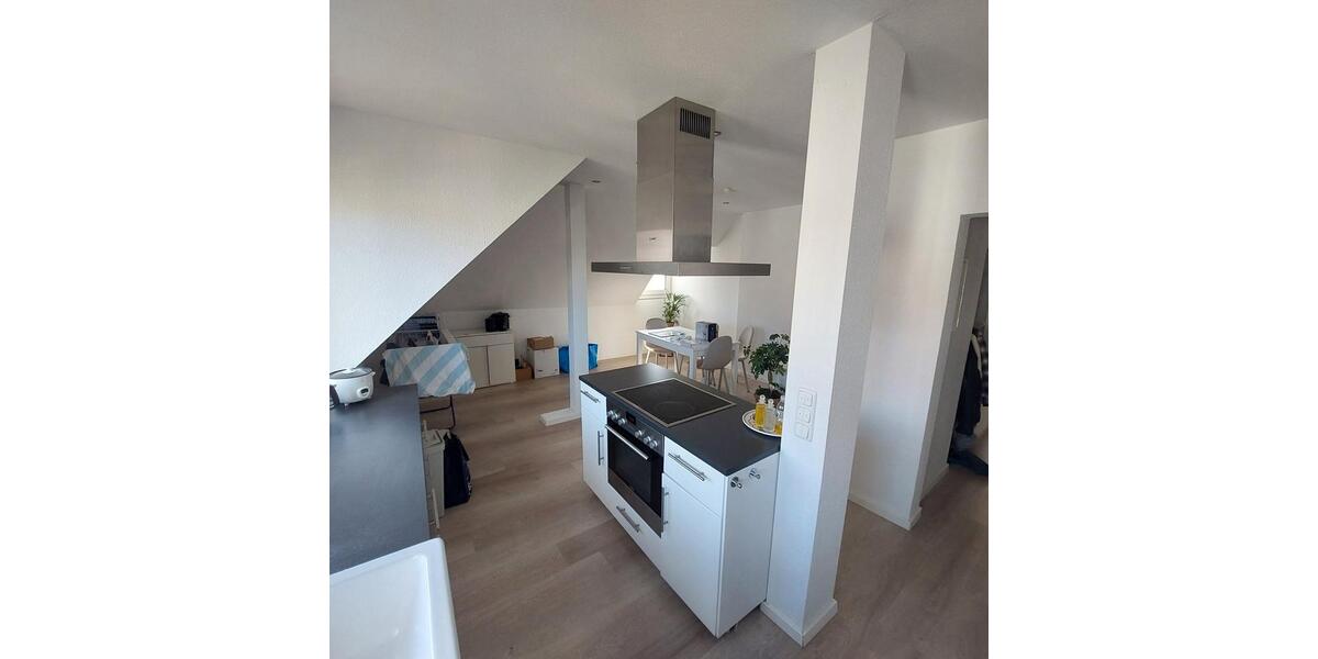 Dachgeschoßwohnung Frankfurt am Main Schwanheim - 2.5 Zimmer, 73 m&sup2;, 925&euro; | Angebot:26052018