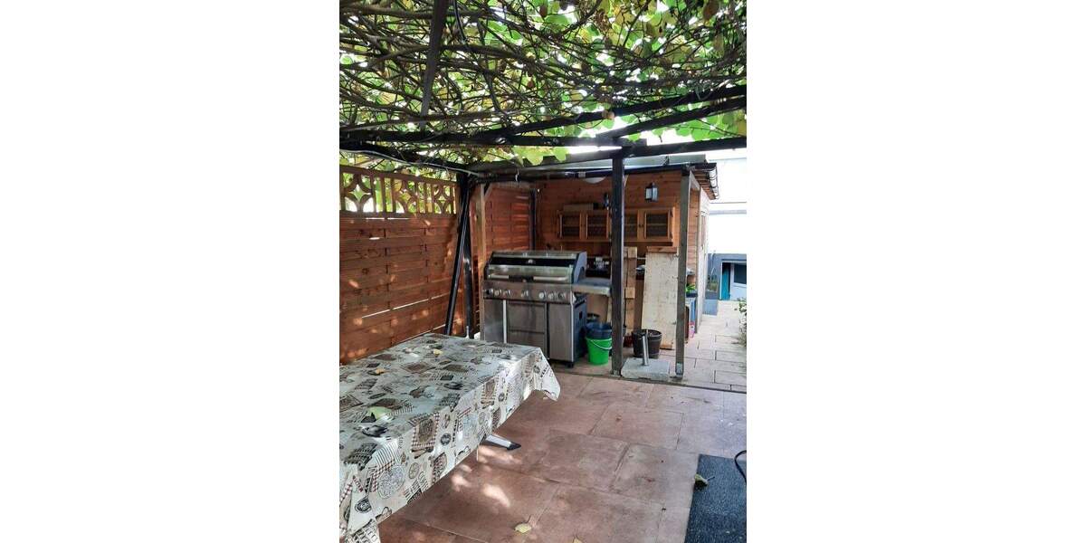 Einfamilienhaus Raunheim - 8 Zimmer, 270 m&sup2;, 670.000&euro; | Angebot:25751160