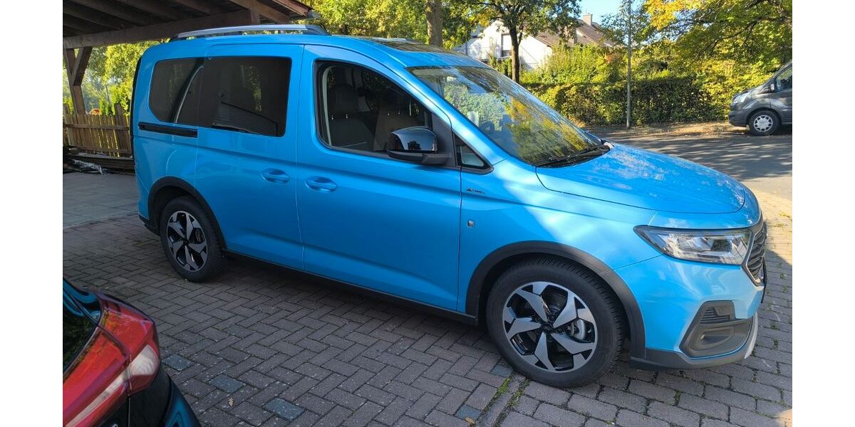 Ford Tourneo Connect 9.500 km 30.499 € Hanau 63454