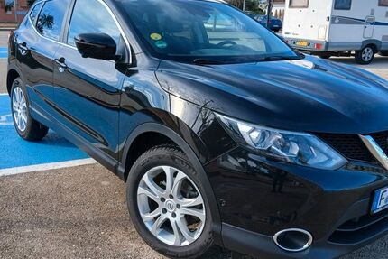 Nissan Qashqai 83.000 km 13.900 &euro; FRANKFURT 60529