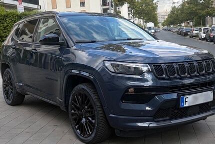 Jeep Compass 135.960 km 17.490 &euro; Frankfurt 60486