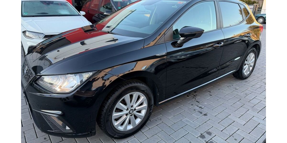 Seat Ibiza 99.667 km 9.999 &euro; FRANKFURT AM MAIN 60488