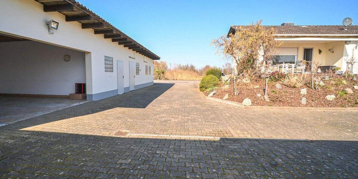 Einfamilienhaus Babenhausen Sickenhofen - 6 Zimmer, 252 m&sup2;, 1.250.000&euro; | Angebot:25693355