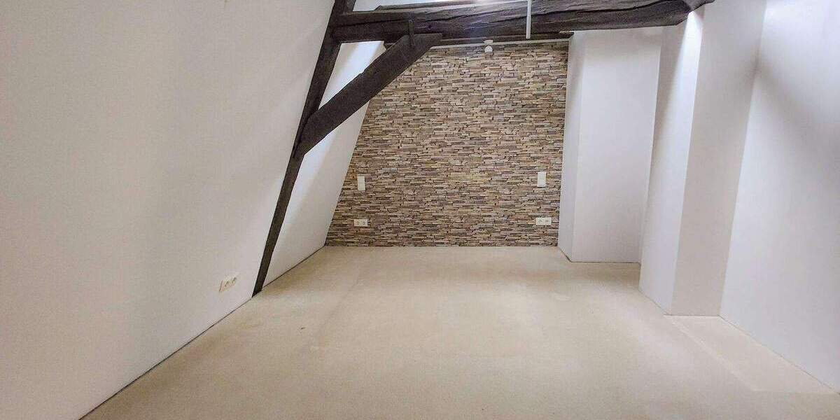 Einfamilienhaus Offenbach Bürgel - 8 Zimmer, 173 m&sup2;, 495.000&euro; | Angebot:25703492