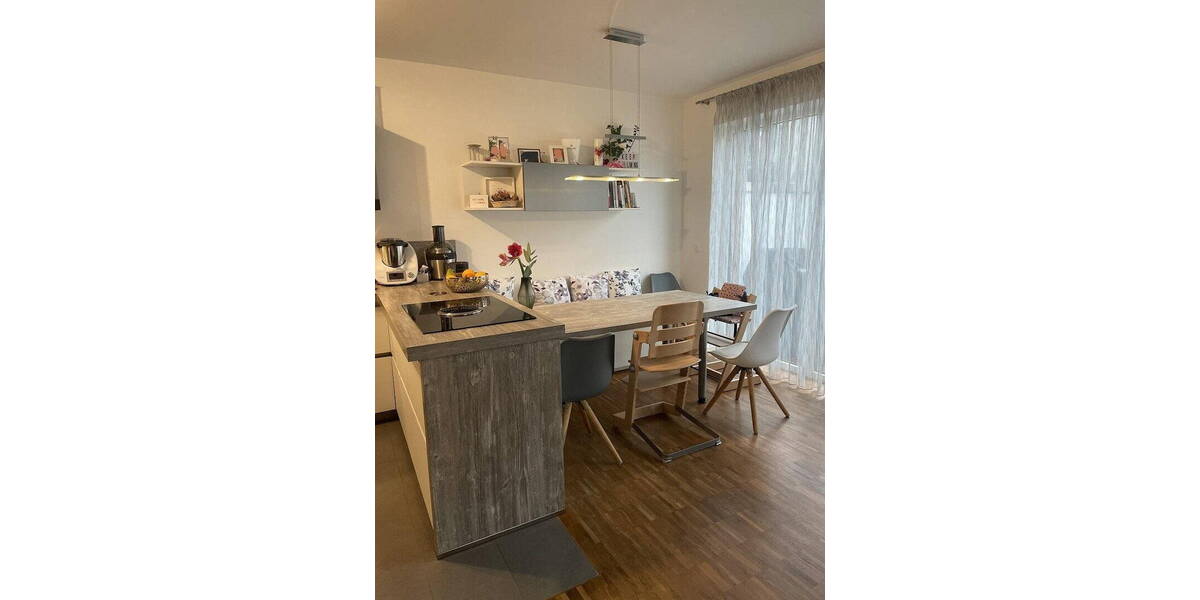 Etagenwohnung Frankfurt Gallus - 4 Zimmer, 104 m&sup2;, 1.880&euro; | Angebot:26511081