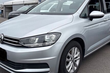 VW Touran 164.000 km 13.000 &euro; Frankfurt 60327