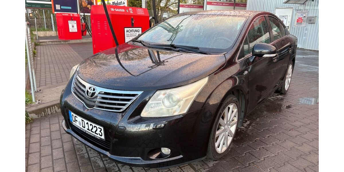 Toyota Avensis 230.000 km 4.200 &euro; Offenbach 63071