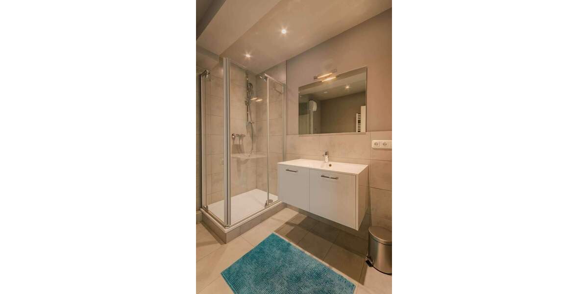 Etagenwohnung Frankfurt am Main Bahnhofsviertel - 2 Zimmer, 55 m&sup2;, 1.695&euro; | Angebot:24606831