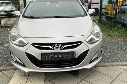 Hyundai i40 313.361 km 3.999 € Frankfurt am Main 60486