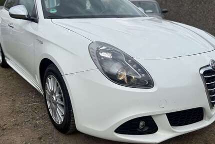 Alfa Romeo Giulietta 215.161 km 3.899 &euro; Mühlheim am Main 63165