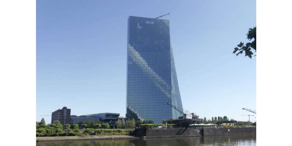 Wohnung zum Mieten in Frankfurt am Main 3.200 € 197 m² 4 zimmer