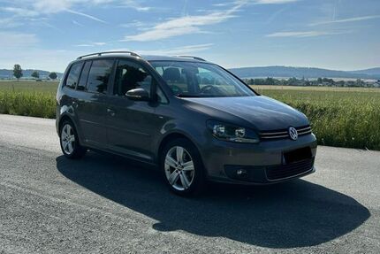 VW Touran 174.000 km 9.900 &euro; Wehrheim 61273