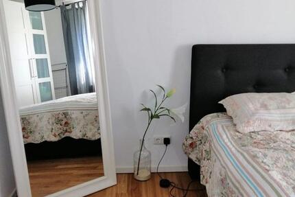 Möblierte 2-Zimmer-Wohnung mit großer Terrasse 2 zimmer