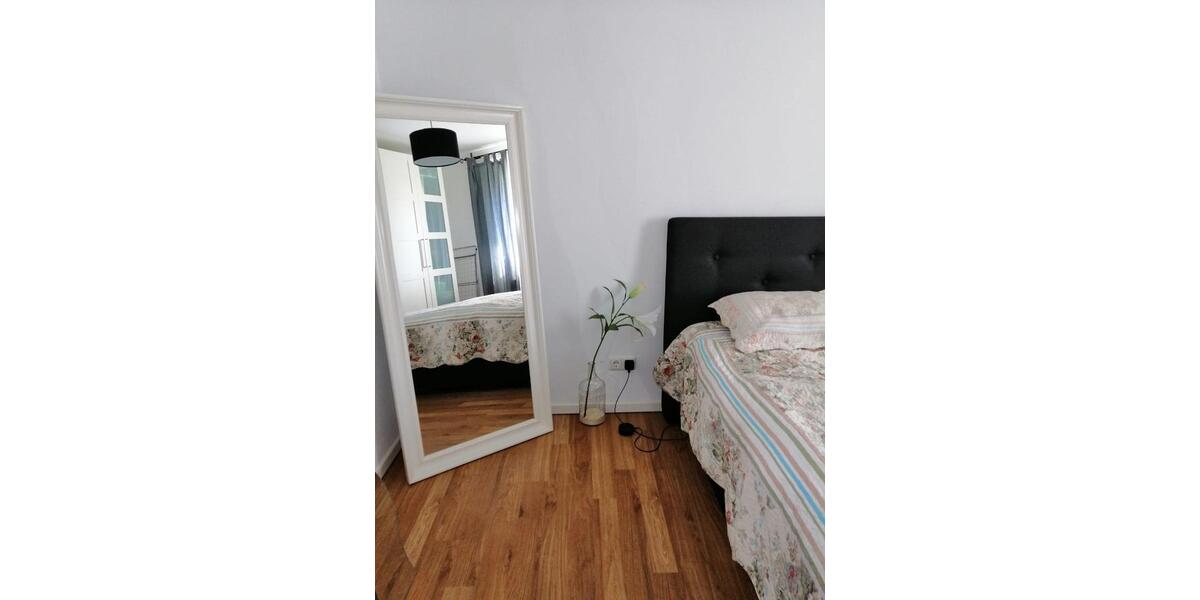 Möblierte 2-Zimmer-Wohnung mit großer Terrasse 2 zimmer