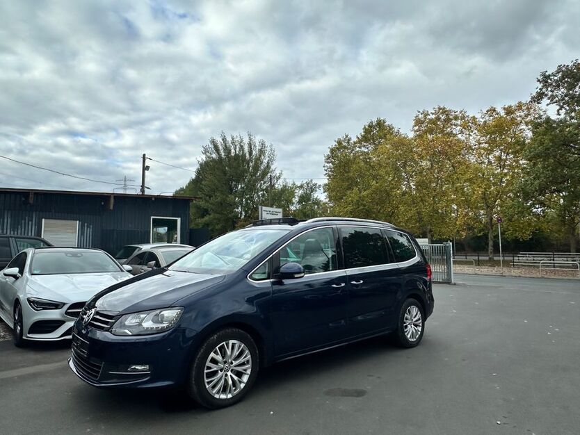 VW Sharan 250.000 km 9.999 € Frankfurt am Main 60486
