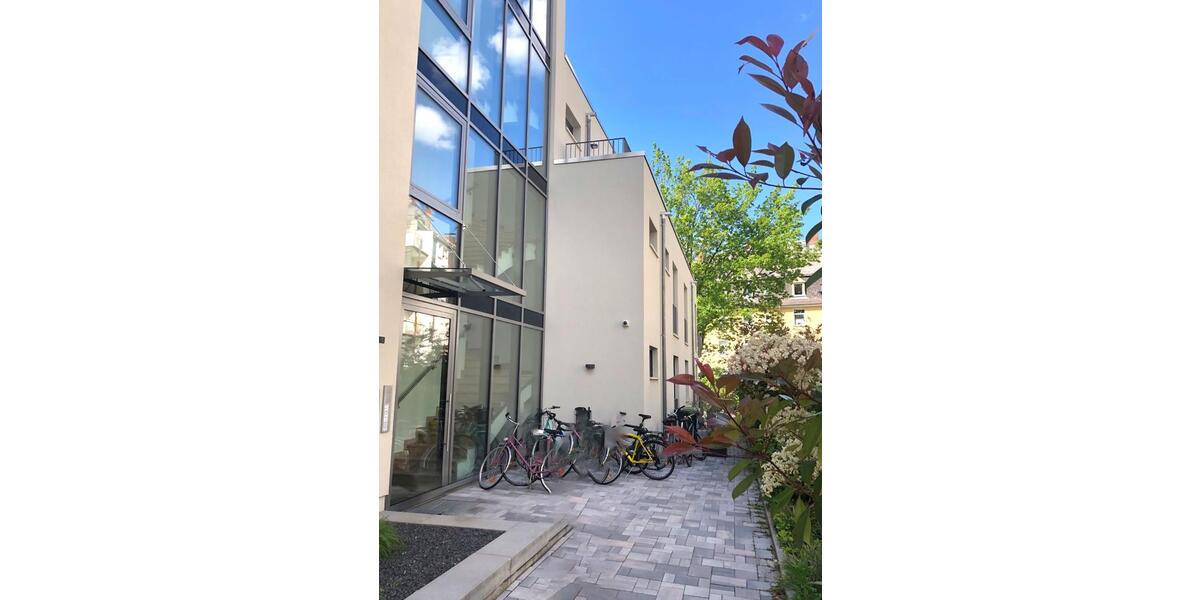 Neuwertige 2-Zimmer-Erdgeschosswohnung mit Terrasse – Frankfurt-S 2 zimmer