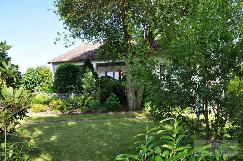 Haus zum Kaufen in Weilrod Hasselbach 474.000 € 196.92 m²