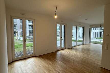 Wohnung zum Mieten in Wiesbaden, 2.600 € 105 m²