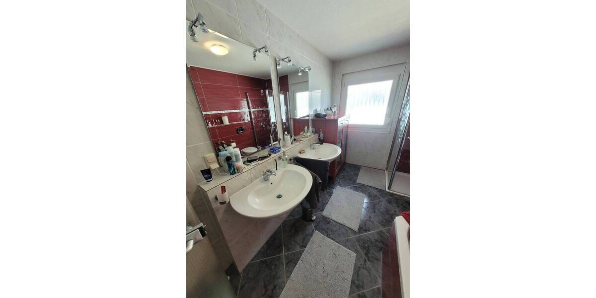 Reihenmittelhaus Rüsselsheim - 3 Zimmer, 120 m&sup2;, 459.000&euro; | Angebot:26544871