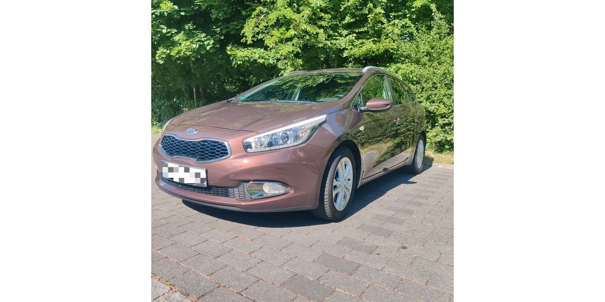 Kia ceed / Ceed 105.000 km 8.199 &euro; Hanau 63452