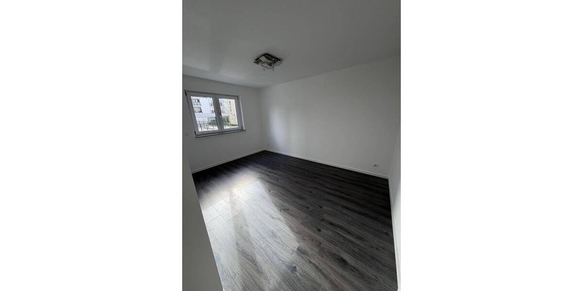 Etagenwohnung Offenbach Offenbach am Main - 3 Zimmer, 79 m&sup2;, 1.200&euro; | Angebot:26740614