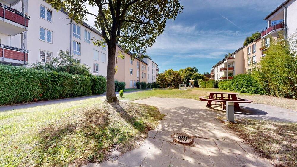 Bezugsfreie 3-Zimmer Wohnung in Rödelheim I großer Balkon I Tiefgaragenstellplatz I Einbauküche 3 zimmer