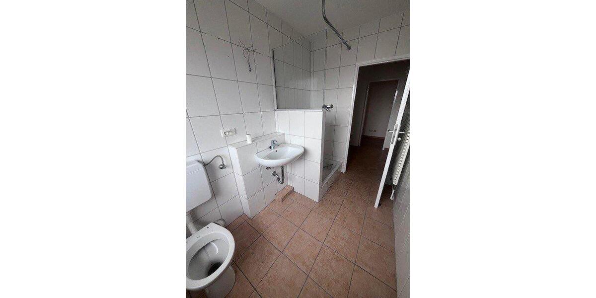 Dachgeschoßwohnung Frankfurt am Main Unterliederbach - 3 Zimmer, 87 m&sup2;, 800&euro; | Angebot:26386400