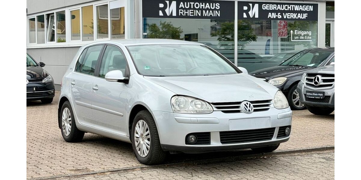 VW Golf 156.000 km 2.490 &euro; Rüsselsheim 65428