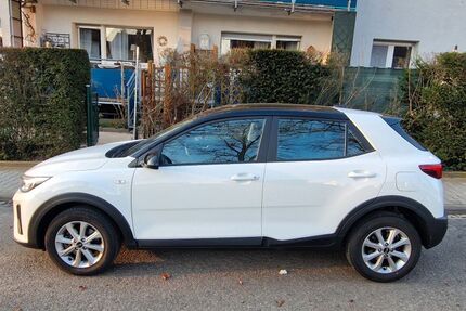 Kia Stonic 23.000 km 13.600 &euro; Langen 63225