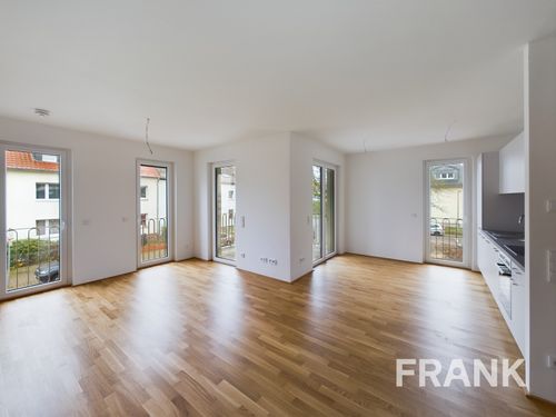 Erstbezug! Moderne 3-Zimmerwohnung mit Loggia 3 zimmer