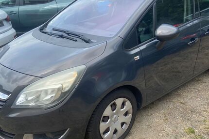 Opel Meriva 129.000 km 3.990 &euro; Hanau 63452