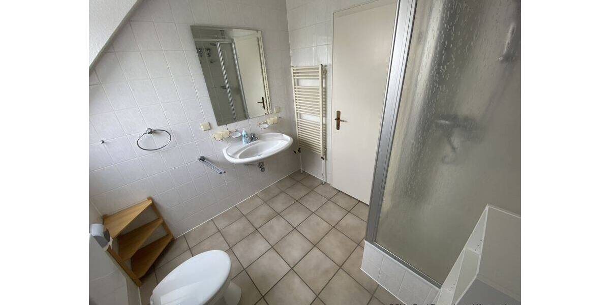 Etagenwohnung Rosbach von der Höhe Rodheim - 2 Zimmer, 72 m&sup2;, 950&euro; | Angebot:26927533