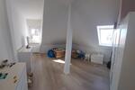 Dachgeschoßwohnung Frankfurt am Main Schwanheim - 2.5 Zimmer, 73 m&sup2;, 925&euro; | Angebot:26052018