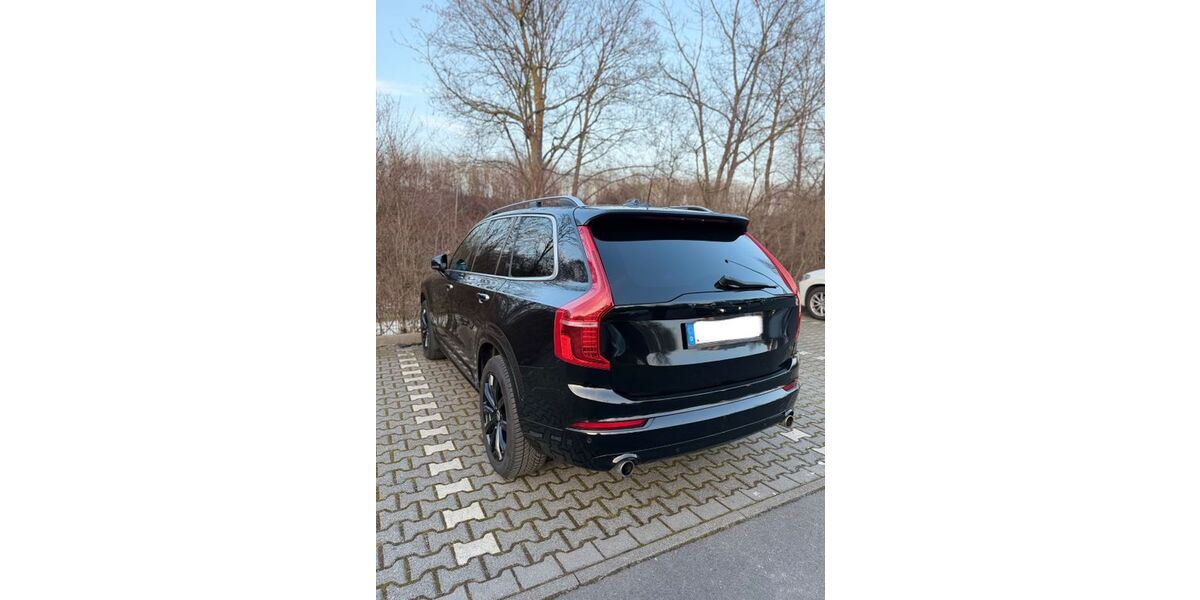 Volvo XC90 294.000 km 20.400 &euro; Frankfurt am Main 60488