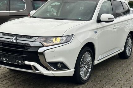 Mitsubishi Outlander 54.327 km 20.590 € Kelkheim 65779